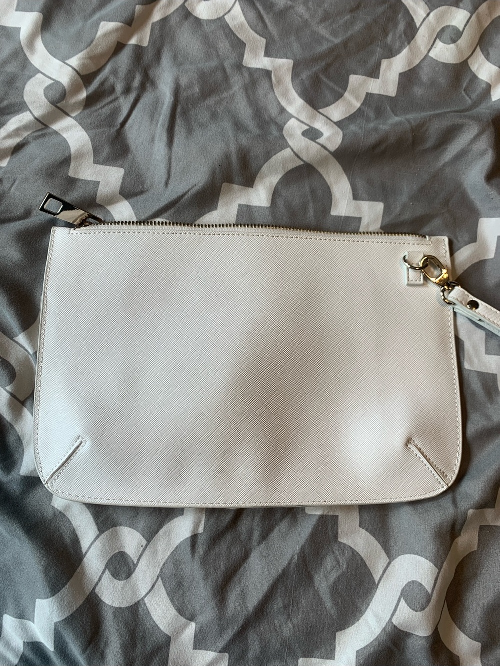 WHITE HOUSE BLACK MARKET White Floral Studded Wristlet Clutch with Purple Accent - Picture 4 of 4